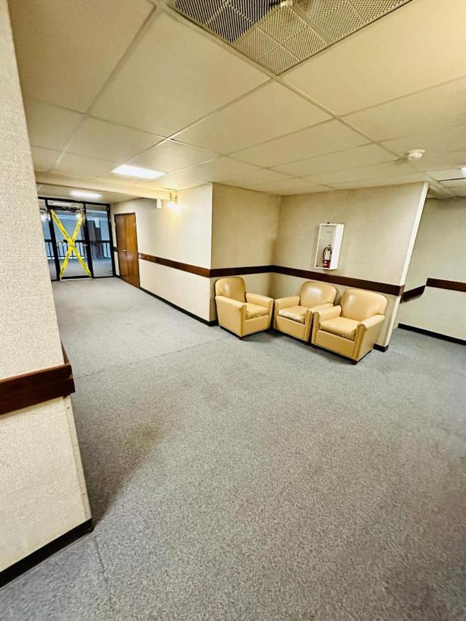 Travel Inn & Suites Emporia Exterior photo